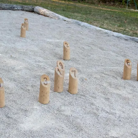 Les Pruniers De La Cipiere