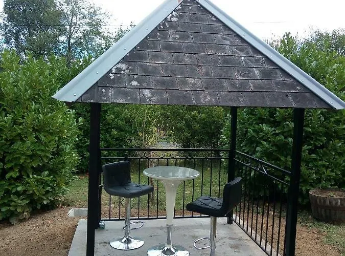 Les Pruniers De La Cipière *